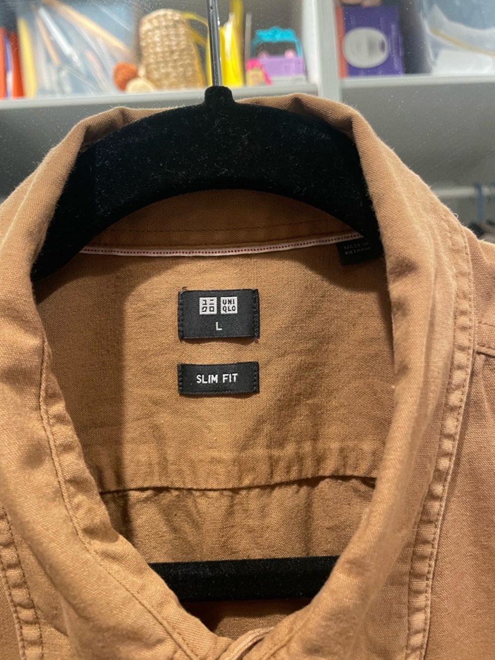 Uniqlo slim fit Men's Casual Button-Up Work shirt - Brown - Picture 2 of 3